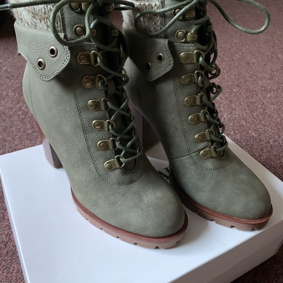 Keltie Lace-up Bootie - Olive - Picture 8 of 9